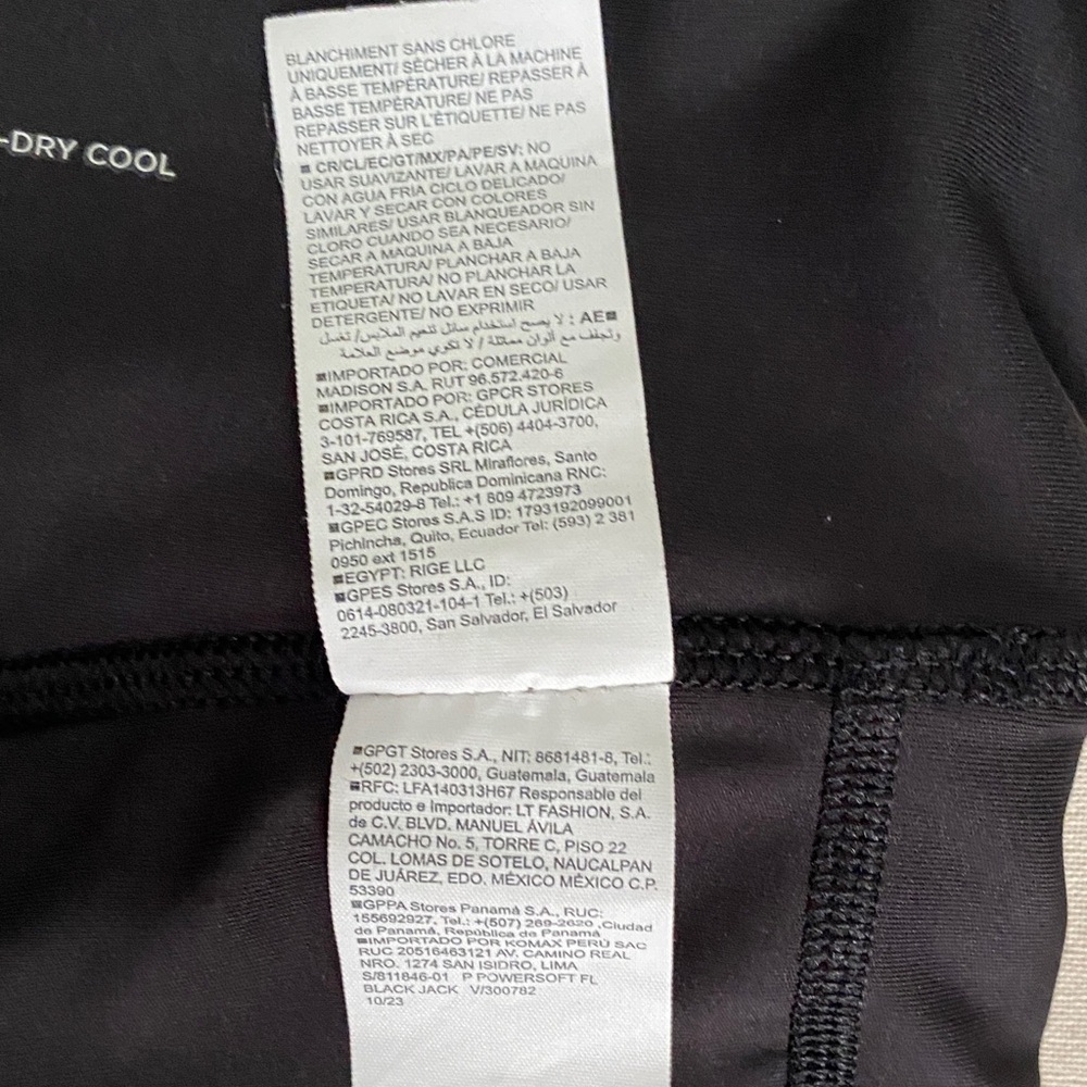 Girl Old Navy Sporty shorts skirt with pocket black. - Picture 11 of 13